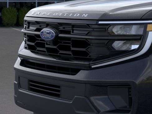 New 2026 Ford Expedition Active RWD image 17