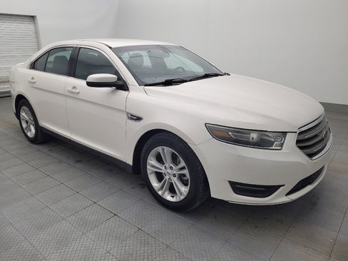 Used 2017 Ford Taurus SEL image 11