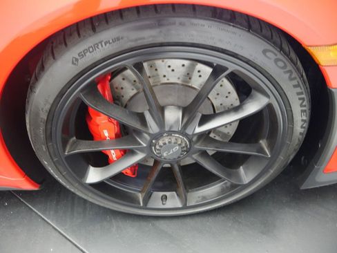 Certified 2018 Porsche 911 GT3 RWD image 17