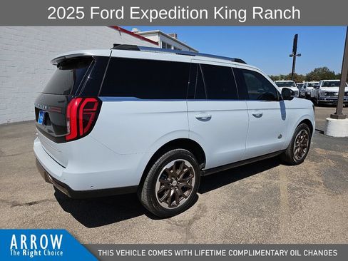 Used 2025 Ford Expedition King Ranch AWD/4WD image 13