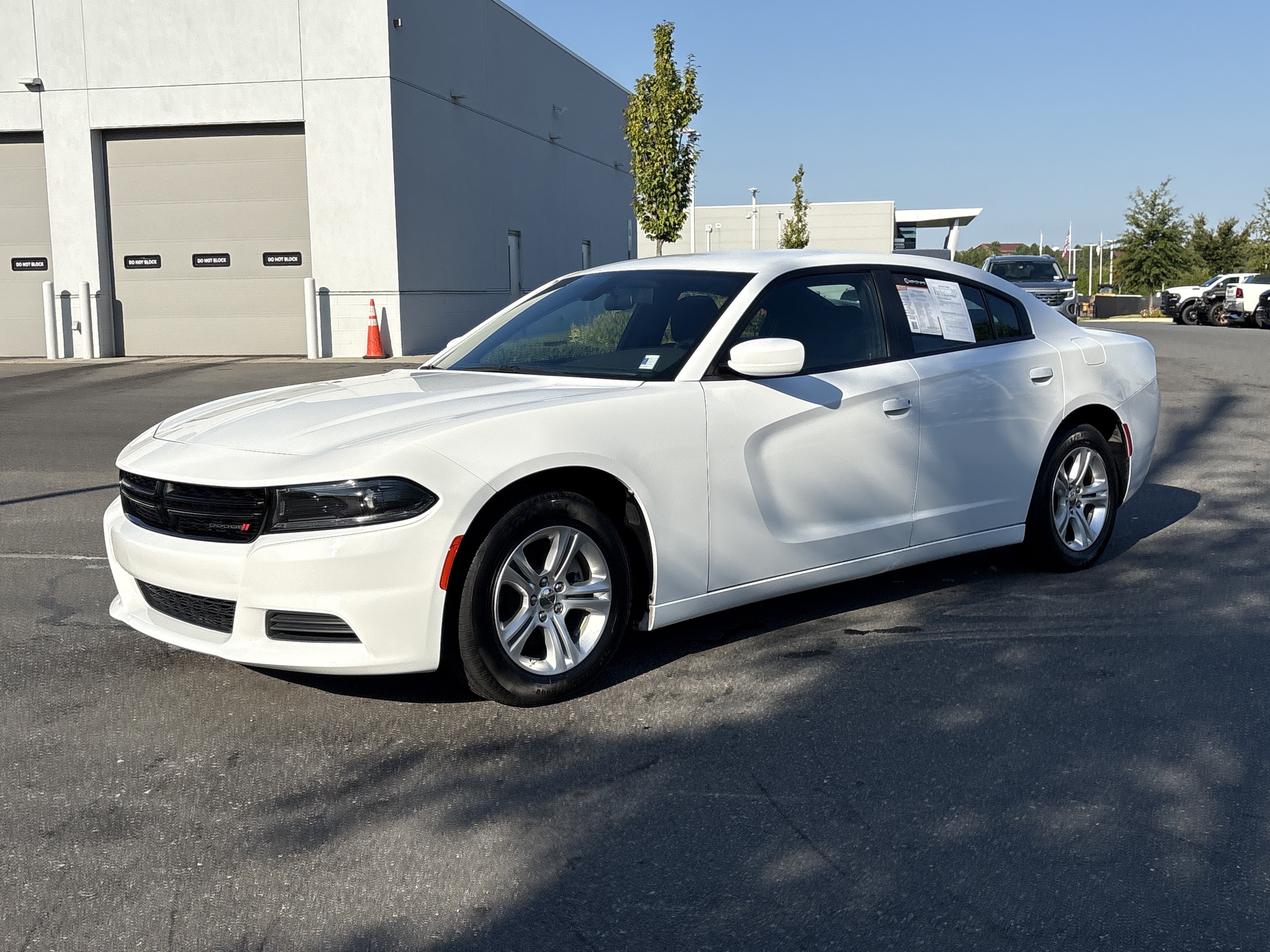 Used 2022 Dodge Charger SXT RWD image 5