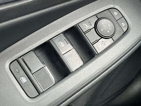 New 2026 Nissan Sentra SV w/ Floor Mat Package FWD image 18