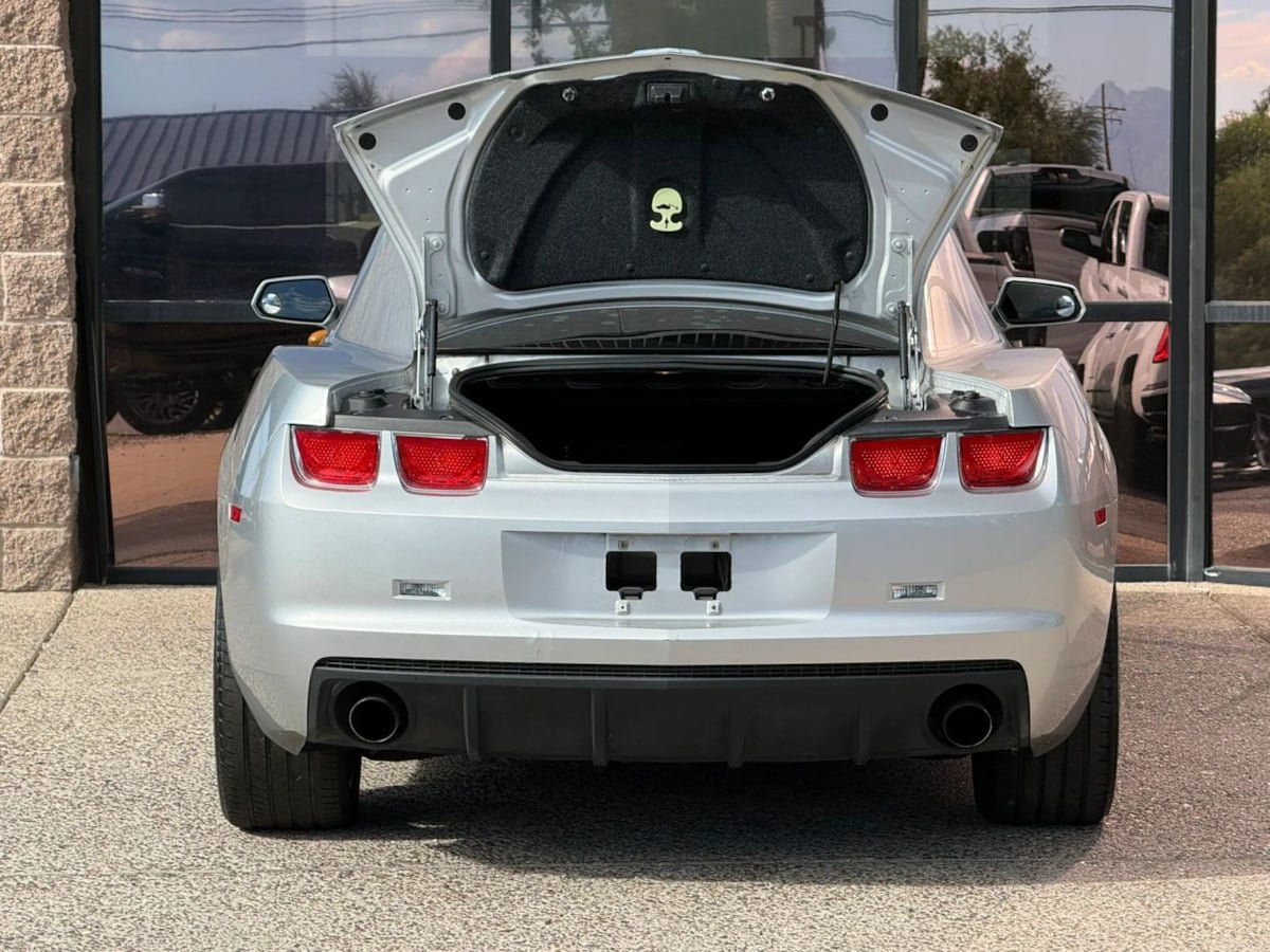 Used 2011 Chevrolet Camaro SS RWD image 28