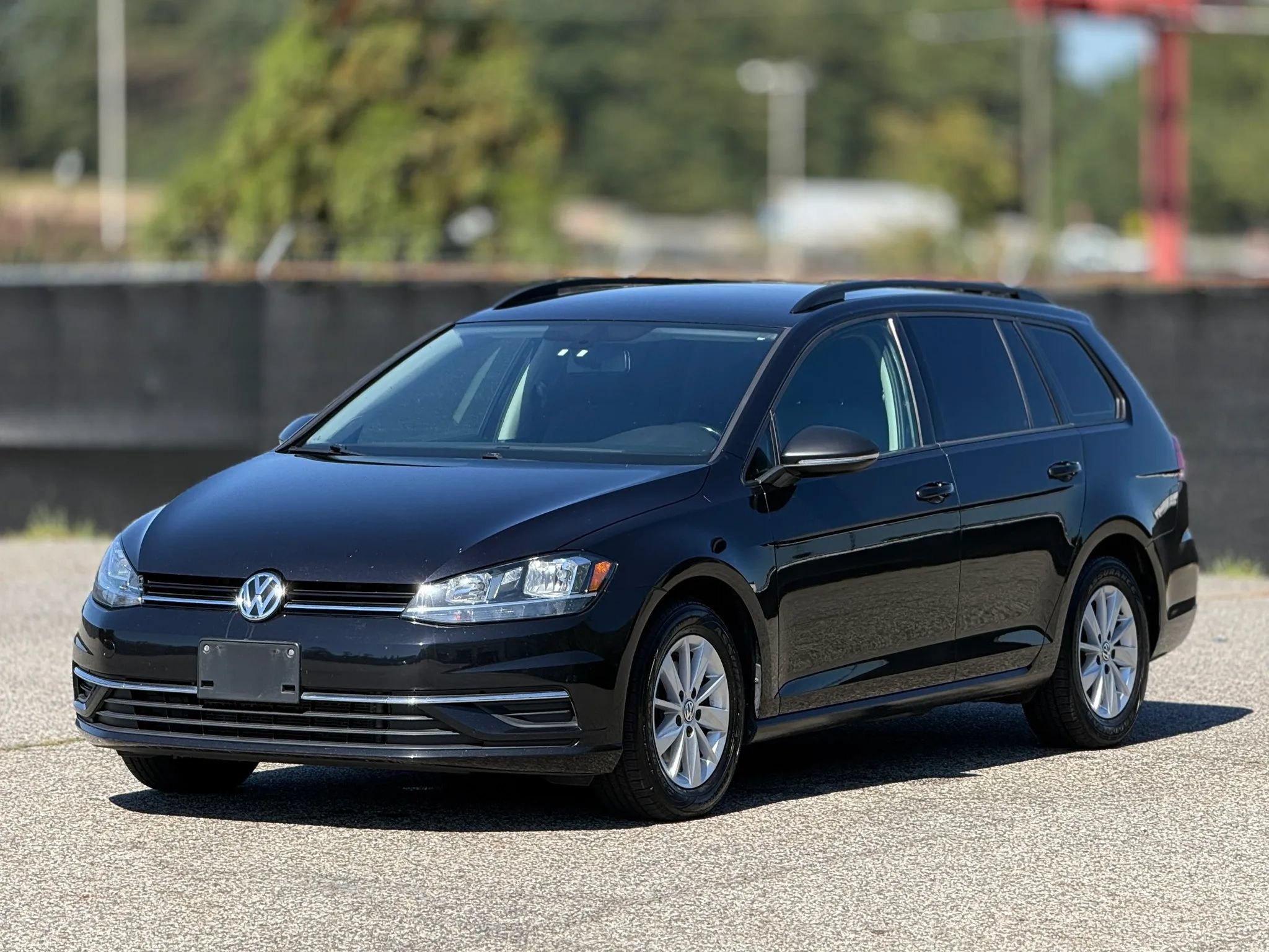 Used 2019 Volkswagen Golf S FWD image 6
