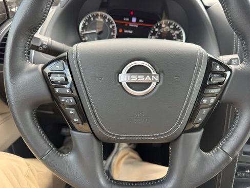 Used 2022 Nissan Armada Platinum AWD/4WD image 17
