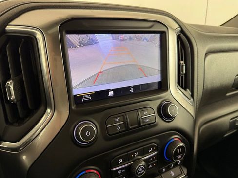 Used 2019 Chevrolet Silverado 1500 LTZ w/ LTZ Premium Package AWD/4WD image 27