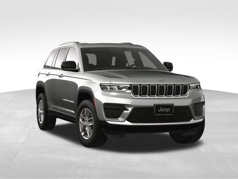 New 2025 Jeep Grand Cherokee 4WD image 9