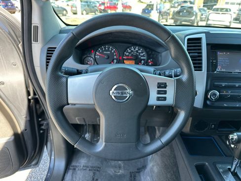 Used 2013 Nissan Xterra S RWD image 21