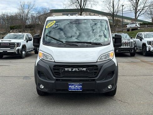 Used 2025 RAM ProMaster 2500 w/ Premium Convenience Group FWD image 3