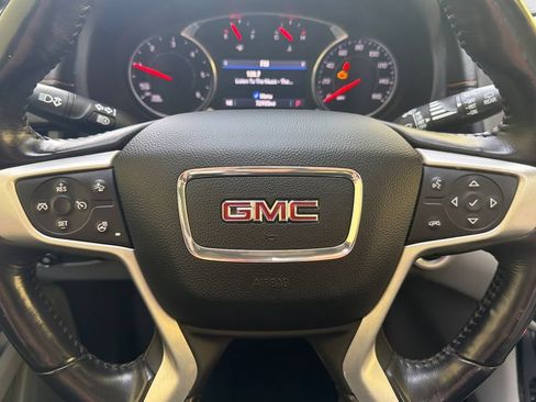 Used 2019 GMC Terrain SLT w/ Infotainment Package II AWD/4WD image 18