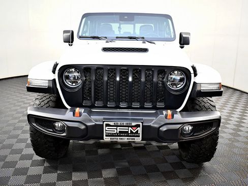 Used 2020 Jeep Gladiator Mojave image 3
