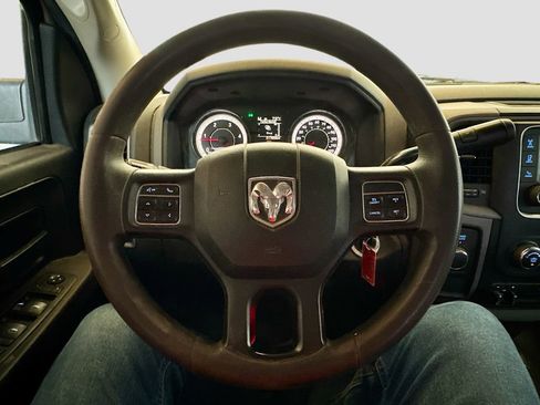 Used 2018 RAM 2500 Tradesman w/ Chrome Appearance Group AWD/4WD image 12