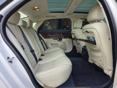 Used 2011 Jaguar XJ L RWD image 30