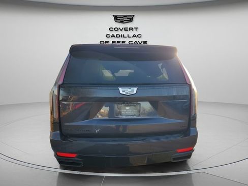 Certified 2023 Cadillac Escalade ESV Sport w/ Touring Package image 8
