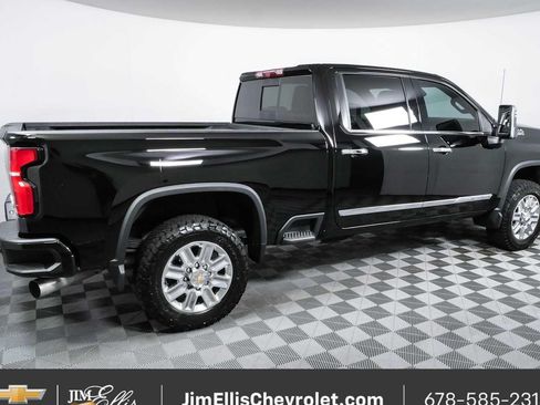 Used 2024 Chevrolet Silverado 2500 High Country w/ Technology Package AWD/4WD image 25