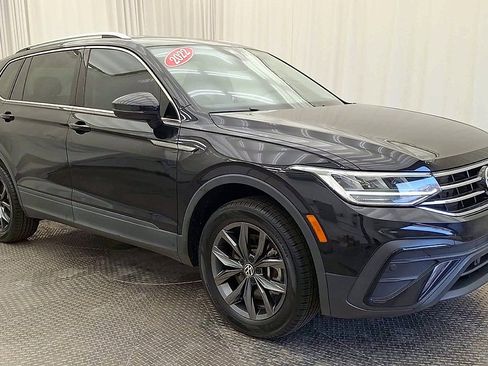 Used 2022 Volkswagen Tiguan SE image 5