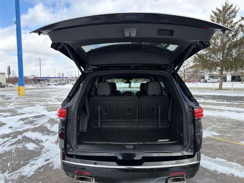 Certified 2023 Chevrolet Traverse Premier image 18