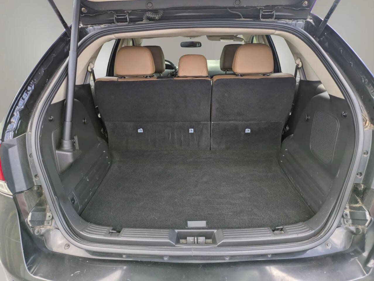 Used 2012 Lincoln MKX AWD image 17