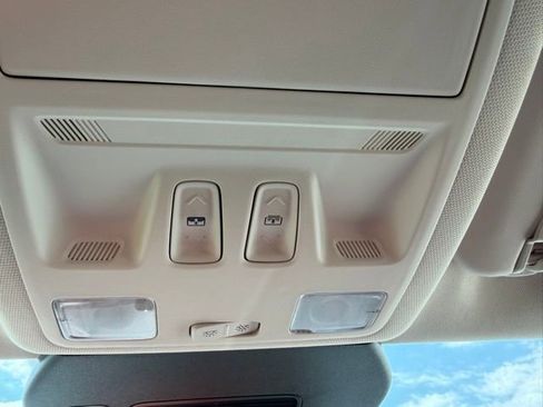 Used 2022 Ford Escape Titanium w/ Class II Trailer Tow Package image 20