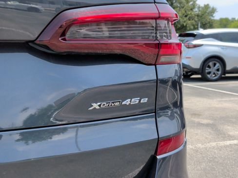 Used 2022 BMW X5 xDrive45e w/ M Sport Package AWD/4WD image 11