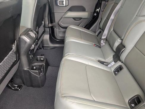 New 2026 Jeep Gladiator Mojave AWD/4WD image 15