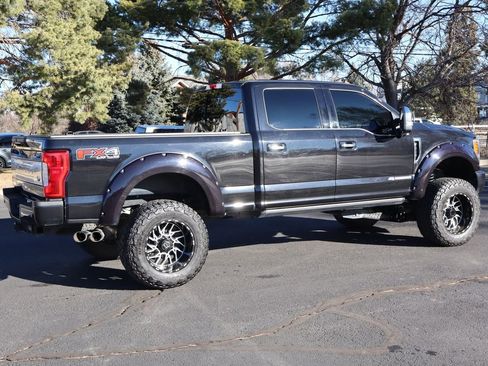 Used 2019 Ford F350 Platinum w/ Platinum Ultimate Package image 4