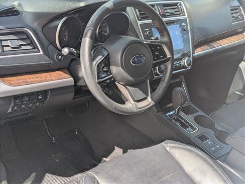 Used 2019 Subaru Outback 3.6R Limited image 10