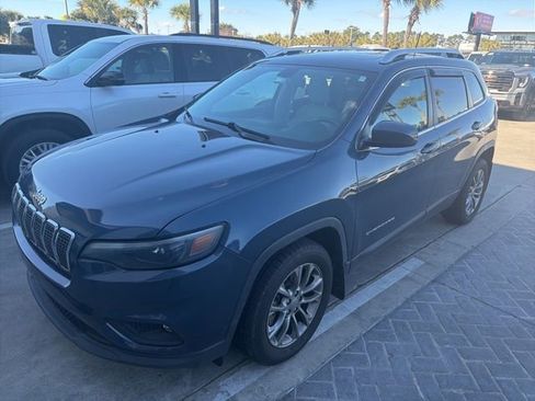 Used 2020 Jeep Cherokee Latitude Plus image 4