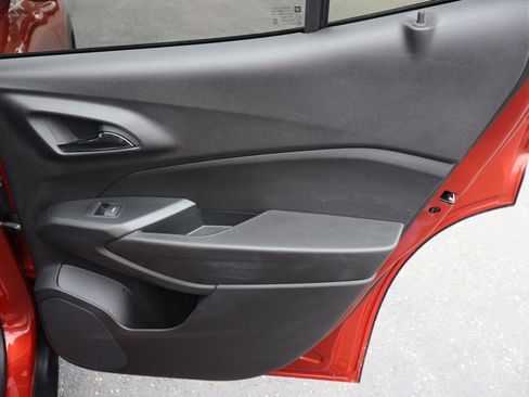 Used 2024 Chevrolet Trax RS w/ Sunroof Package image 28