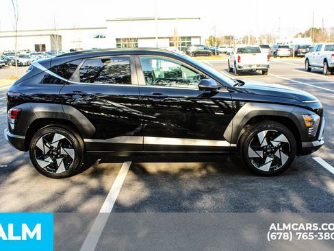 Used 2025 Hyundai Kona Limited image 8