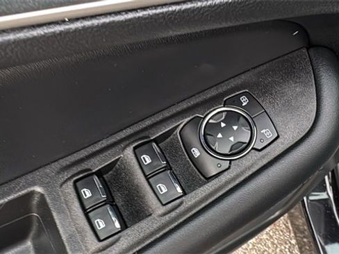 Certified 2024 Ford Edge SEL w/ Convenience Package image 11