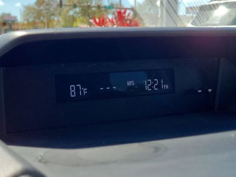 Certified 2023 Subaru Forester Premium image 22