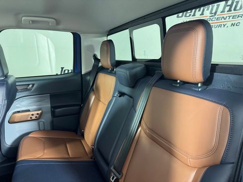 Used 2023 Ford Maverick Lariat w/ Equipment Group 500A Standard image 24