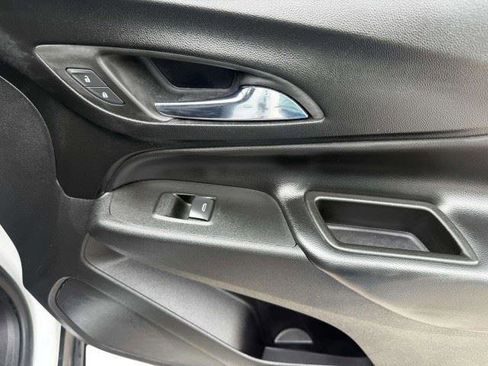 Used 2022 Chevrolet Equinox LT FWD image 56
