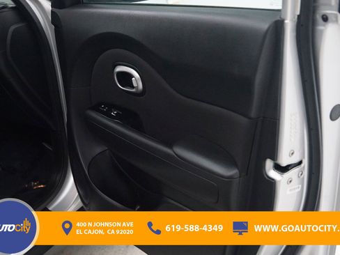 Used 2019 Kia Soul + image 16