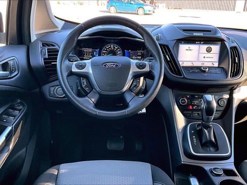 Used 2017 Ford C-MAX Energi SE w/ Equipment Group 401A image 5