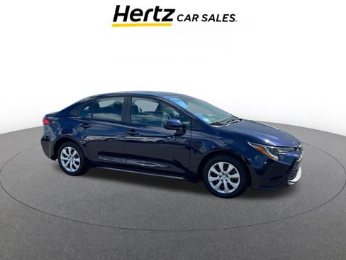 Used 2025 Toyota Corolla LE image 1