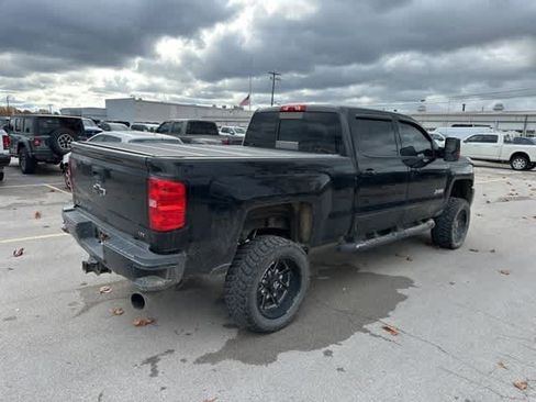 Used 2018 Chevrolet Silverado 2500 LTZ w/ Duramax Plus Package image 21