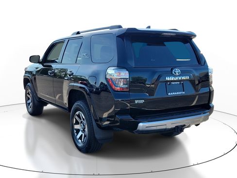 Used 2023 Toyota 4Runner TRD Off-Road Premium w/ Moonroof Package AWD/4WD image 4