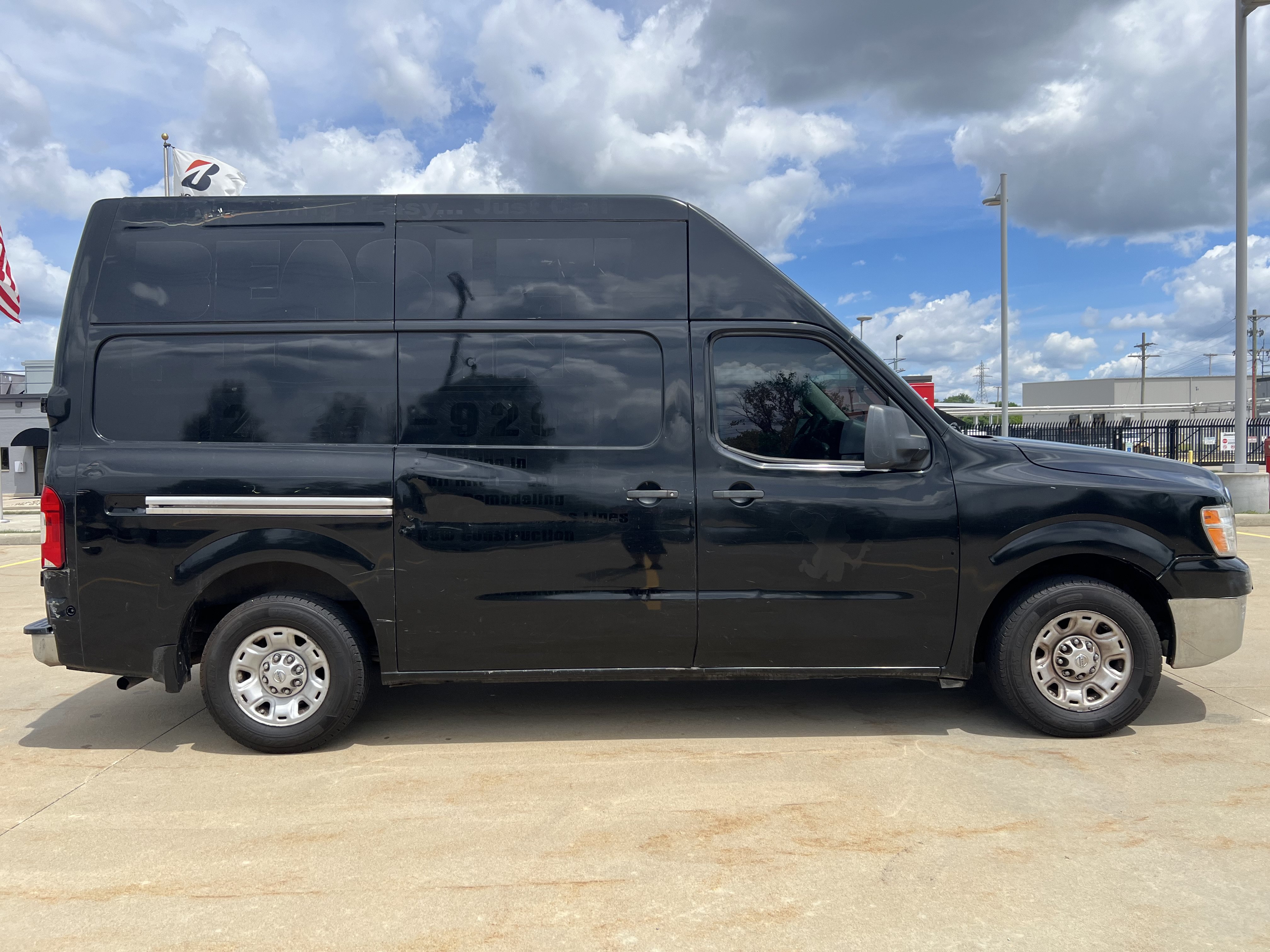 Used 2013 Nissan NV 2500 SV w/ Technology Pkg RWD image 9