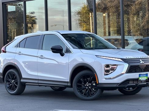 New 2026 Mitsubishi Eclipse Cross LE image 3