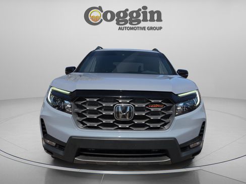 Used 2025 Honda Passport TrailSport image 8