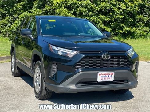 Used 2024 Toyota RAV4 LE AWD/4WD image 9
