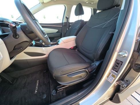 Used 2024 Hyundai Tucson SE image 13