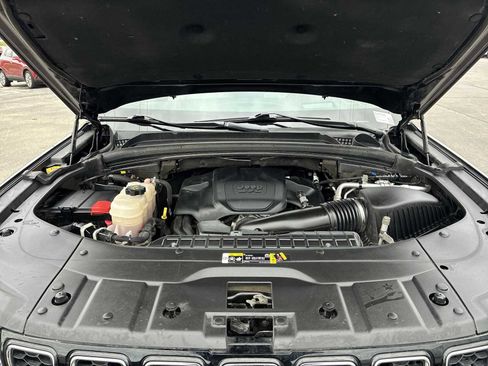 Used 2022 Jeep Grand Cherokee L Overland w/ Advanced Protech Group III image 31