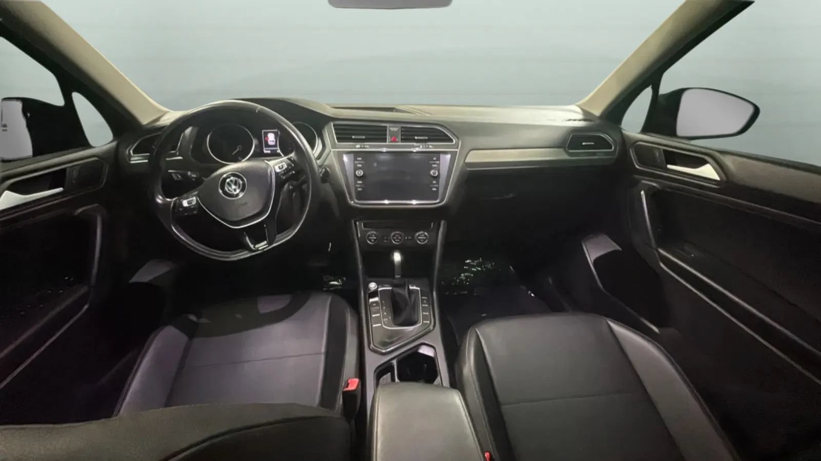 Used 2019 Volkswagen Tiguan SE FWD image 10