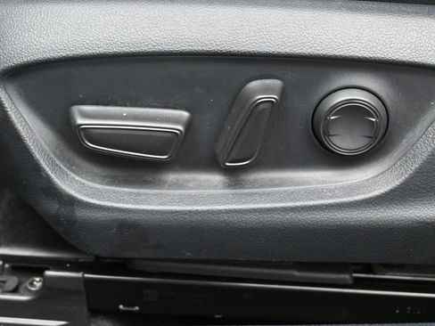 Certified 2023 Toyota Camry SE image 10