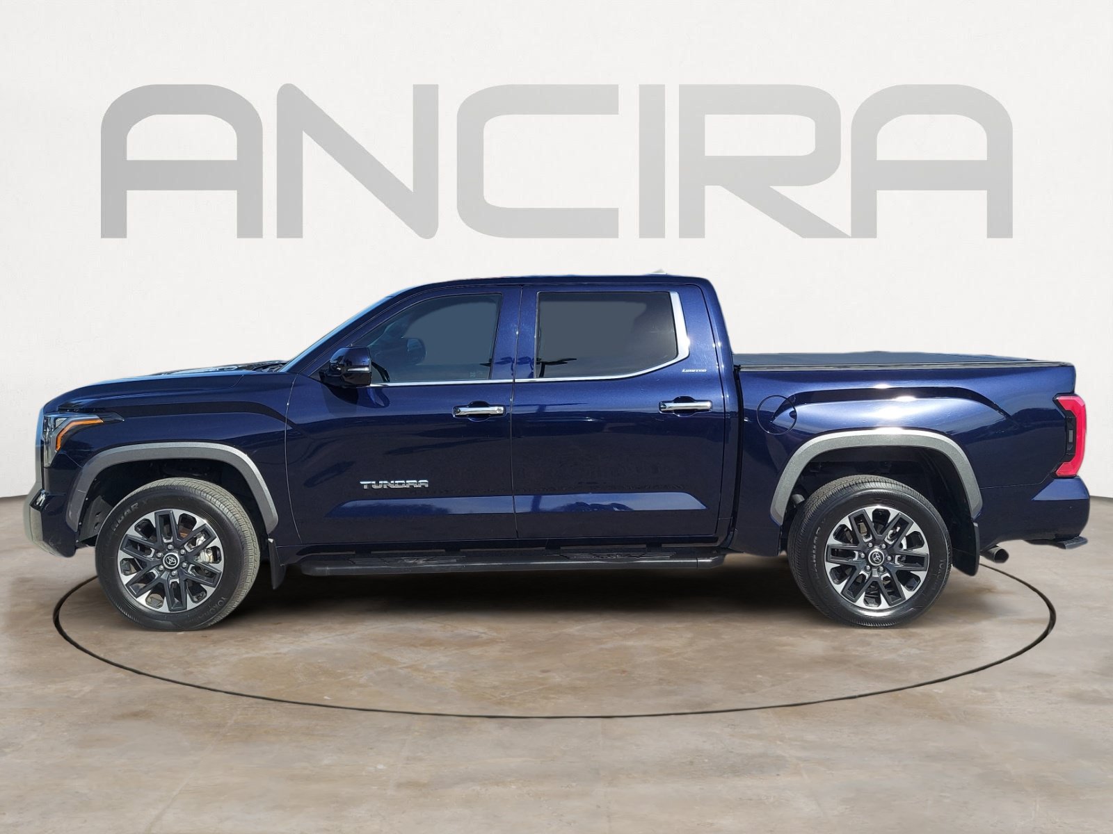 Used 2024 Toyota Tundra Limited AWD/4WD image 7