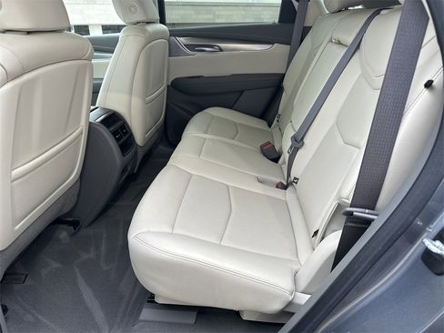 Used 2020 Cadillac XT5 Premium Luxury image 21