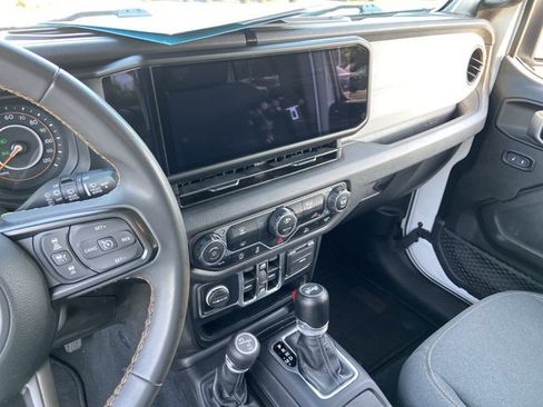 Used 2024 Jeep Wrangler Unlimited Sport AWD/4WD image 23